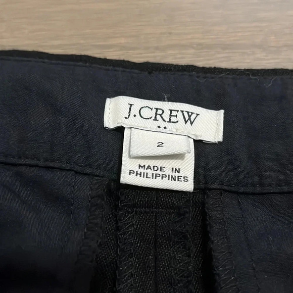 J. crew Flat Front Scalloped Hem Linen Cotton Mid-Rise Shorts Black. Size 2 - Picture 8 of 8
